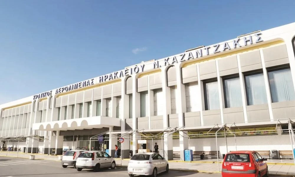 Χάος στο αεροδρόμιο «Νίκος Καζαντζάκης»: Iσραηλινοί τουρίστες αρνούνται να εγκαταλείψουν το Ηράκλειο
